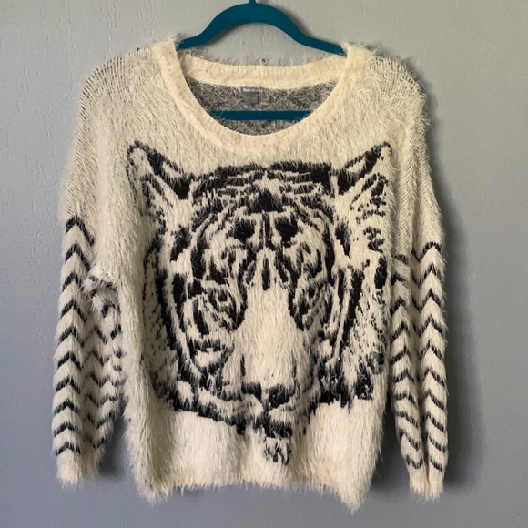 Tiger Sweater - Picture 4 of 4